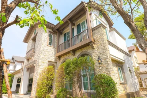 Дом в Банг Каео, Таиланд с 4 спальнями № 155245 - фото 1