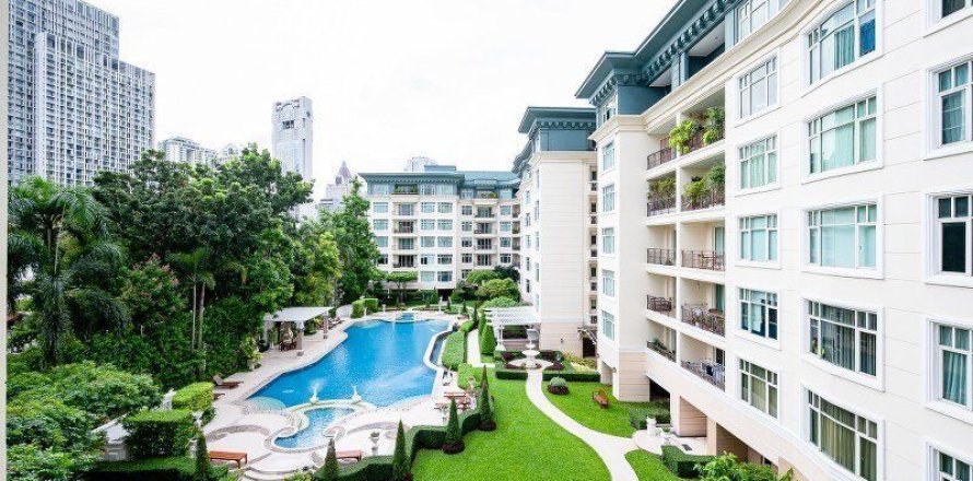 Condo in Sathon, Bangkok, Thailand, 3 bedrooms № 155241