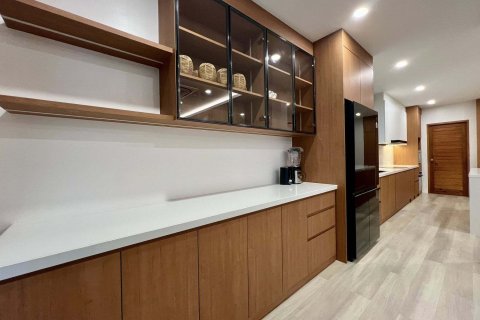 House in Phuket, Thailand 3 bedrooms № 141792 - photo 11