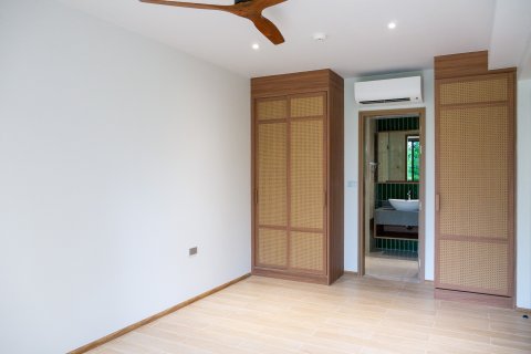 Condo in Phuket, Thailand, 2 bedrooms  № 160693 - photo 15