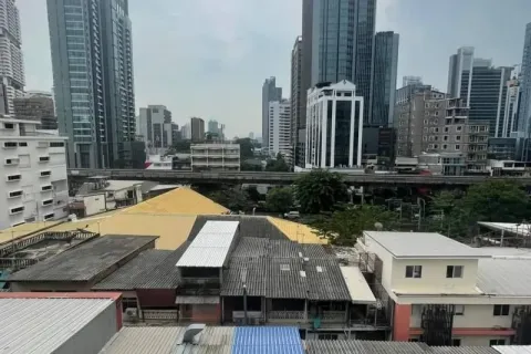 Studio in the Condo in Watthana, Bangkok, Thailand  № 160691 - photo 17