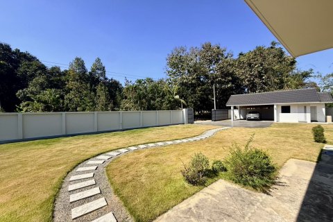 House in Hang Dong, Thailand 4 bedrooms № 160695 - photo 4