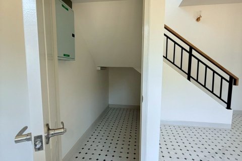 House in Hang Dong, Thailand 4 bedrooms № 160695 - photo 5