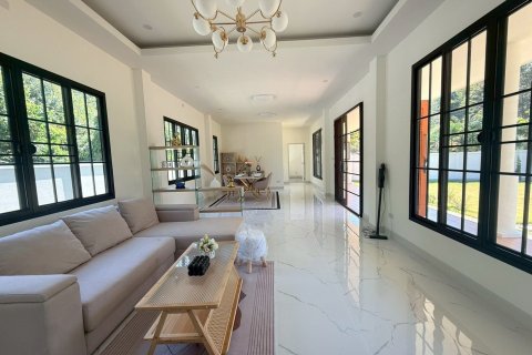 House in Hang Dong, Thailand 4 bedrooms № 160695 - photo 9