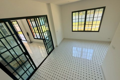 House in Hang Dong, Thailand 4 bedrooms № 160695 - photo 11