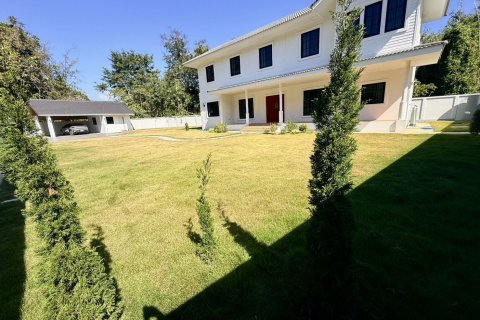 House in Hang Dong, Thailand 4 bedrooms № 160695 - photo 2