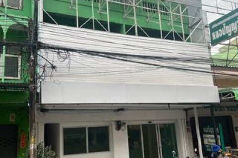 Townhouse in Warin Chamrap, Thailand 7 bedrooms № 159556