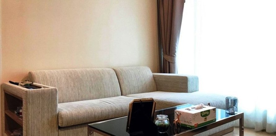 Condo in Khlong Toei, Bangkok, Thailand, 2 bedrooms  № 155254