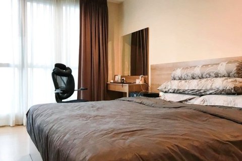 Condo in Khlong Toei, Bangkok, Thailand, 2 bedrooms  № 155254 - photo 5