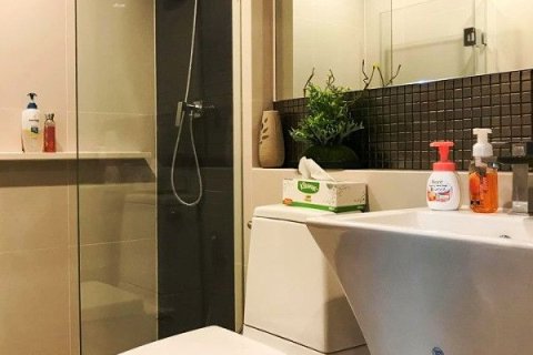 Condo in Khlong Toei, Bangkok, Thailand, 2 bedrooms  № 155254 - photo 11