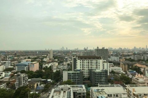 Condo in Khlong Toei, Bangkok, Thailand, 2 bedrooms  № 155254 - photo 13