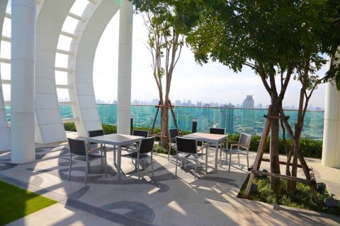 Condo in Khlong Toei, Bangkok, Thailand, 2 bedrooms  № 155254 - photo 16