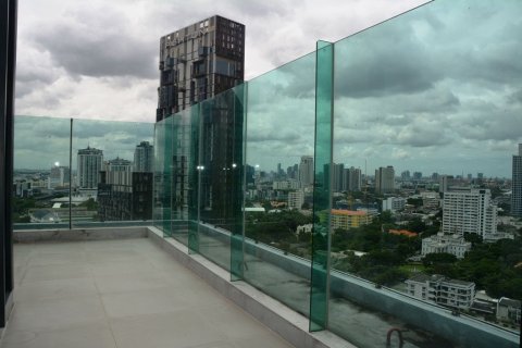 Кондоминиум с 2 спальнями в Клонг Тоэй, Бангкок, Таиланд № 155256 - фото 2