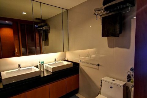 Condo in Pathum Wan, Bangkok, Thailand, 2 bedrooms № 155258 - photo 13