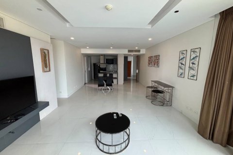 Condo in Bangkok, Thailand, 3 bedrooms  № 146776 - photo 1