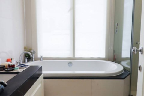 Кондоминиум с 2 спальнями в Бангкоке, Таиланд № 146779 - фото 10