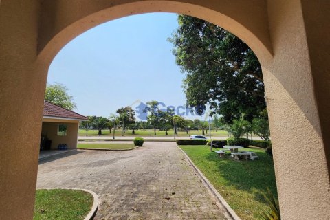 Дом в Си Рача, Таиланд с 6 спальнями № 197251 - фото 5