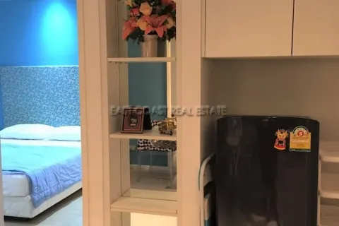 Condominio de 1 dormitorio en Jomtien Beach, Pattaya, Tailandia № 213029 - foto 4