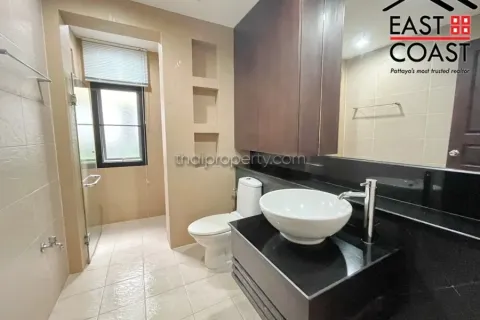 Casa de 3 dormitorios en Pattaya, Tailandia № 213025 - foto 11
