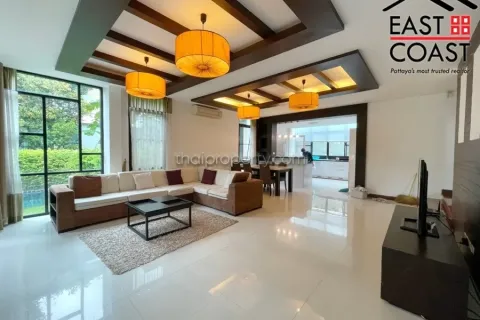 Casa de 3 dormitorios en Pattaya, Tailandia № 213025 - foto 14