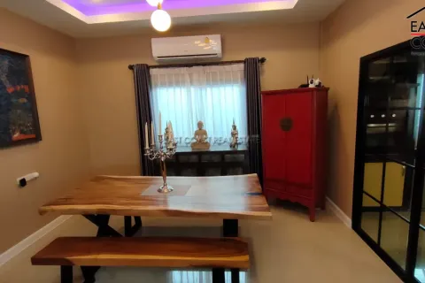 Casa de 3 dormitorios en Pattaya, Tailandia № 213027 - foto 8