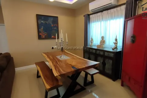 Casa de 3 dormitorios en Pattaya, Tailandia № 213027 - foto 12