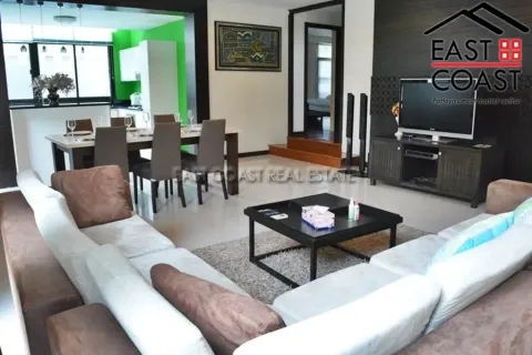 Casa de 3 dormitorios en Pattaya, Tailandia № 213026 - foto 4