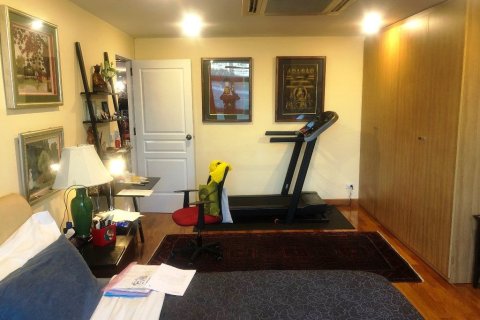 Condo in Watthana, Bangkok, Thailand, 3 bedrooms  № 158701 - photo 13