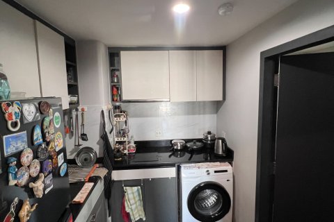 Condo à Samut Prakan, Thaïlande, 2 chambres № 158702 - photo 6