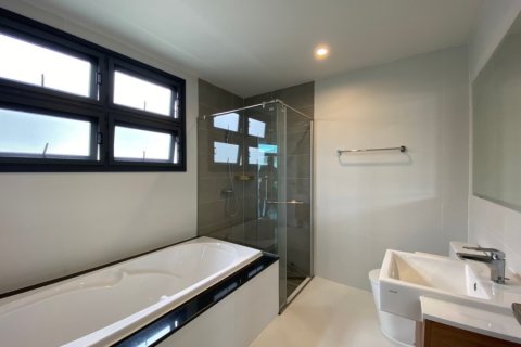 Villa in Hua Hin, Thailand 4 bedrooms № 205678 - photo 21