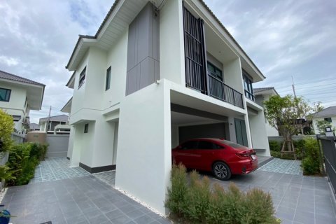 Villa in Hua Hin, Thailand 4 bedrooms № 205678 - photo 2