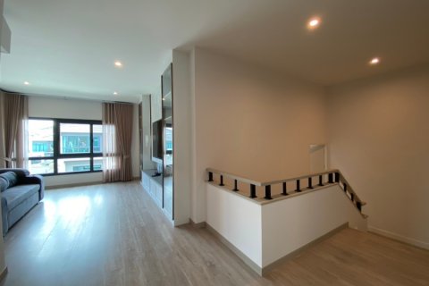 Villa in Hua Hin, Thailand 4 bedrooms № 205678 - photo 13