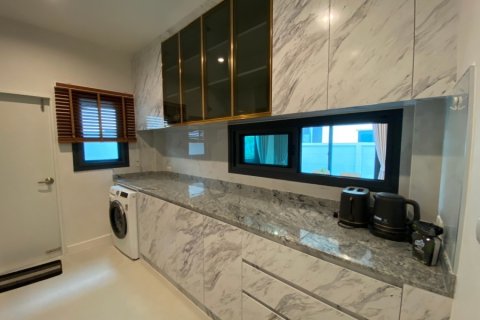 Villa in Hua Hin, Thailand 4 bedrooms № 205678 - photo 10