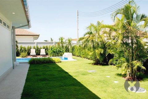Villa in Hua Hin, Thailand 3 bedrooms № 205676 - photo 4