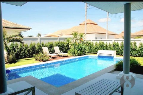 Villa in Hua Hin, Thailand 3 bedrooms № 205676 - photo 3