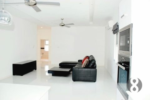 Villa in Hua Hin, Thailand 3 bedrooms № 205676 - photo 12