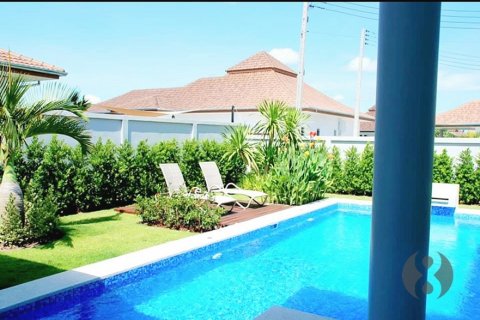 Villa in Hua Hin, Thailand 3 bedrooms № 205676 - photo 5