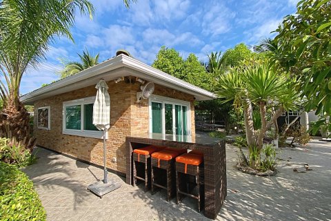Villa in Hua Hin, Thailand 4 bedrooms № 205679 - photo 11