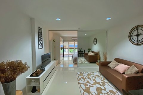 Condo in Hua Hin, Thailand, 1 bedroom № 205677 - photo 3