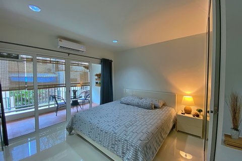 Condo in Hua Hin, Thailand, 1 bedroom № 205677 - photo 10