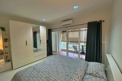 Condo in Hua Hin, Thailand, 1 bedroom № 205677 - photo 12