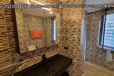 Condo in Watthana, Bangkok, Thailand, 3 bedrooms № 200884 - photo 12