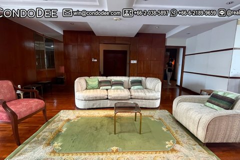 Condo in Khlong Toei, Bangkok, Thailand, 3 bedrooms № 200889 - photo 14