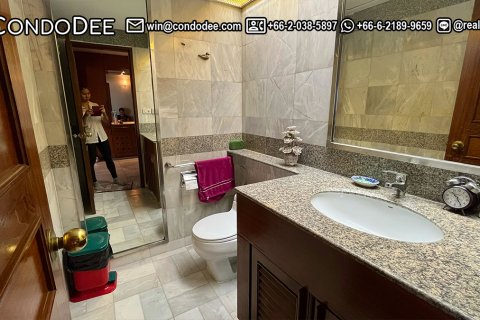 Condo in Khlong Toei, Bangkok, Thailand, 3 bedrooms № 200889 - photo 7
