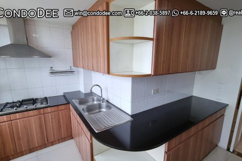 Condo in Watthana, Bangkok, Thailand, 2 bedrooms № 200885 - photo 5