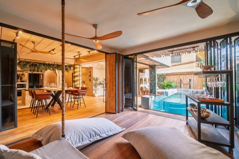 House in Prawet, Bangkok, Thailand 4 bedrooms № 149711 - photo 1