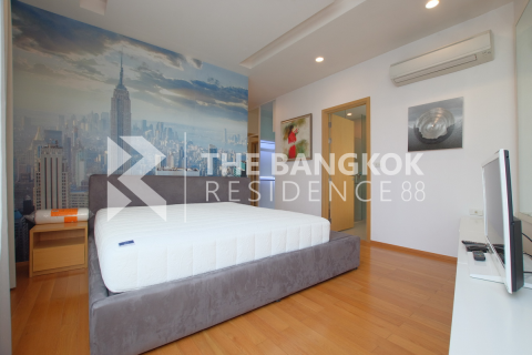 Condo in Bangkok, Thailand, 2 bedrooms № 184352 - photo 9