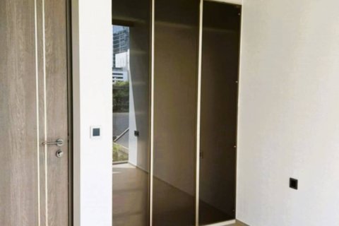 Condo in Bangkok, Thailand, 2 bedrooms  № 180770 - photo 30