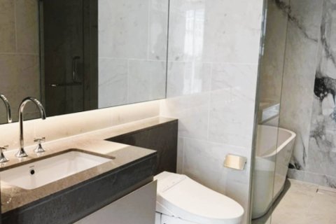 Condo in Bangkok, Thailand, 2 bedrooms  № 180770 - photo 28