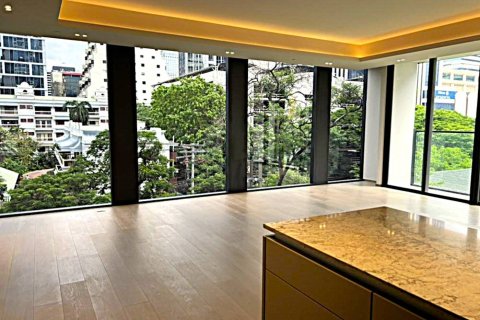 Condo in Bangkok, Thailand, 2 bedrooms  № 180770 - photo 2